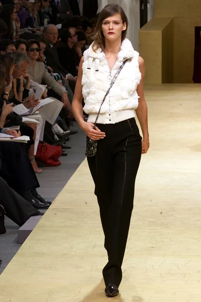Look 14